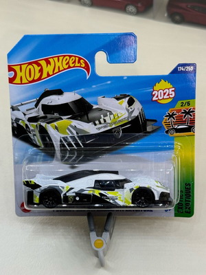 Hot Wheels Peugeot 9X8 HyperCar new, sealed