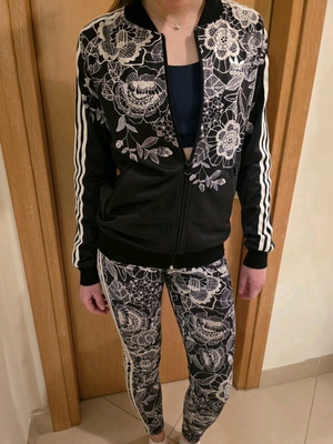 Adidas jacket and leggings like new, size S