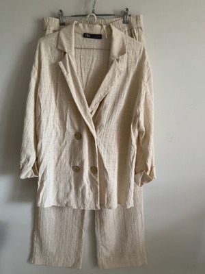 Zara λινό κοστούμι καινούργιο, oversized μπεζ σετ με κουμπιά και κορδόνι