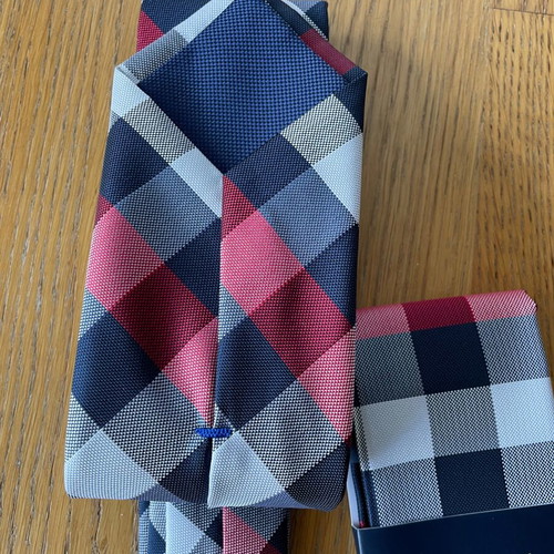 Nautica tie and pocket square set new checkered blue, red