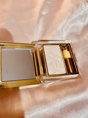 Estèe Lauder Pure Colour single eyeshadow Ivory Slipper No 10 new