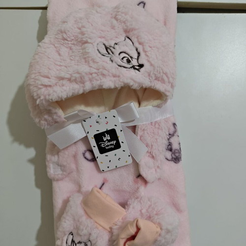 Bambie fleece blanket with hat and socks for newborn new Disney