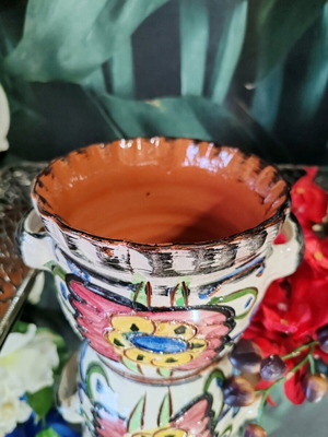 Ceramic planter hand-painted and engraved like new, Germany