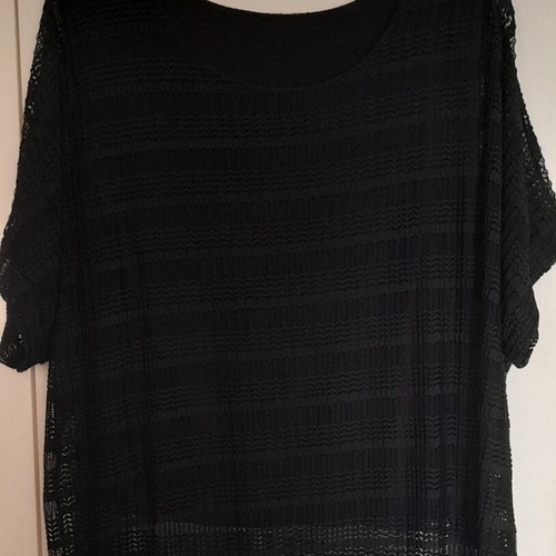 Women's lace blouse size L like new, black