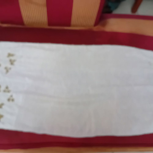 Handmade tzevres table linen