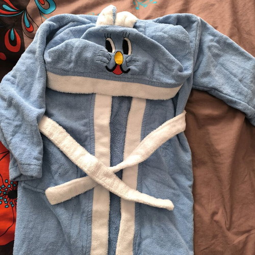Blue bathrobe with hood and tie, like new, size 5-6