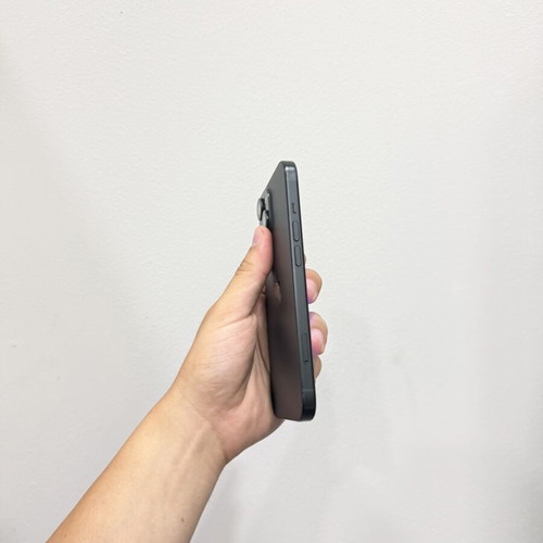 iPhone 15 128GB like new, replaced screen