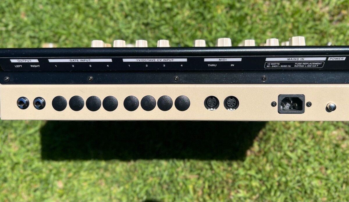 Vermona Perfourmer MK II 4-voice… - € 1.000,00 - Vendora.cy