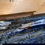  Edward jeans no 29.
