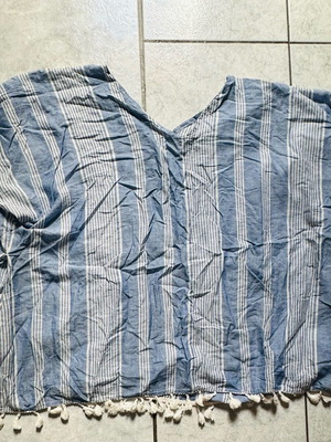Summer t-shirt like new, one size