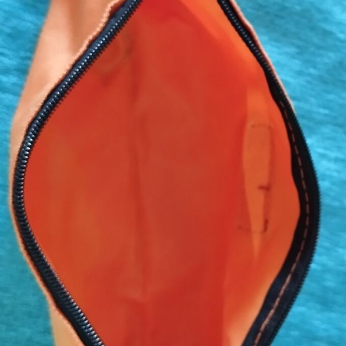 HEMO orange pencil case like new
