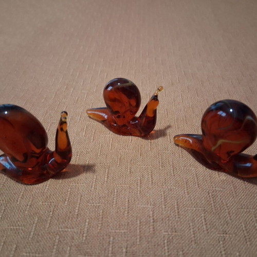 Mourano style snails set of 3, like new