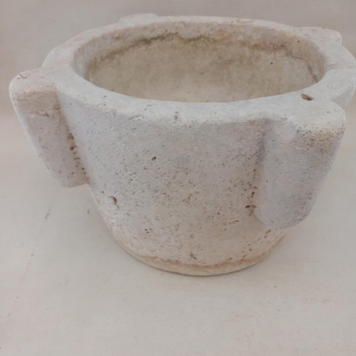 Stone Goudi 12 kg with 4 handles used