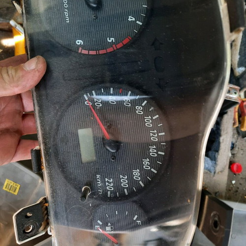 Hyundai Santa Fe 04mod diesel instrument cluster used from automatic transmission