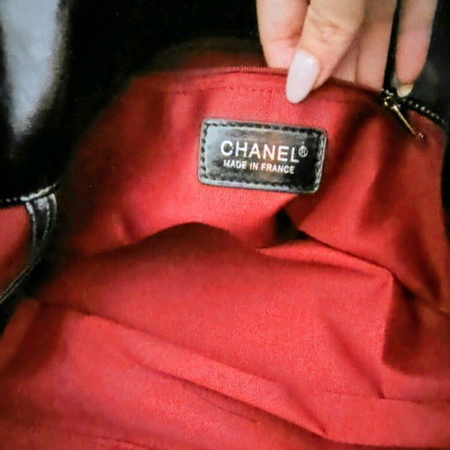 Chanel shoulder bag black genuine leather new