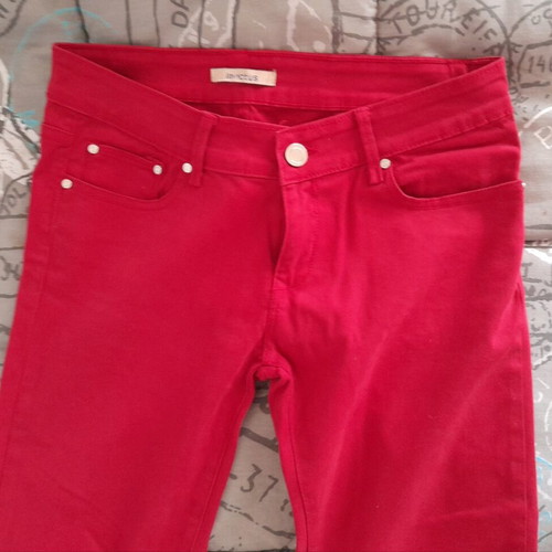 Invictus red pants new, low waist, size M