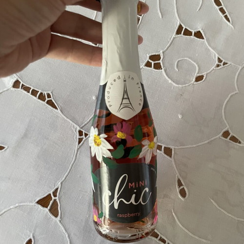 Mini Chic raspberry sparkling wine hand-painted, new