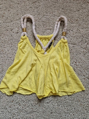 Benissimo crop top like new, 100% cotton, yellow, small