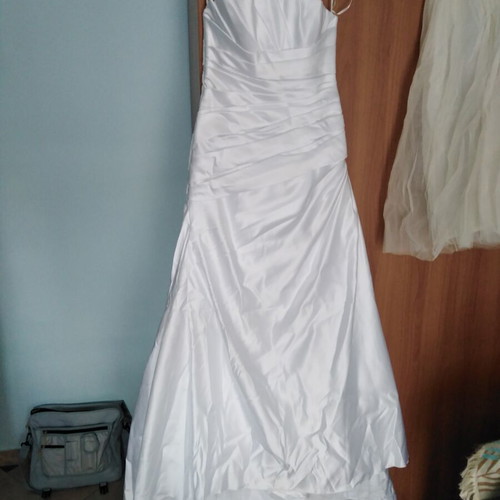 Pronovias wedding dress like new, size L, white