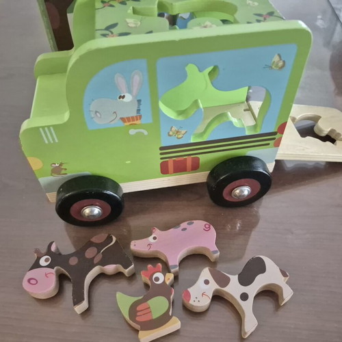 Wooden pull-along toy truck with animals