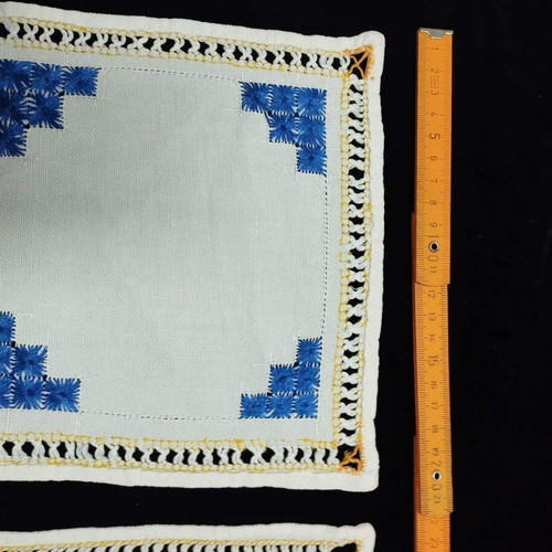 Handmade embroidery used, 2 napkins
