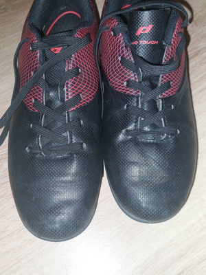 Pro Touch football set like new, shoes size 36 & shin guards XS