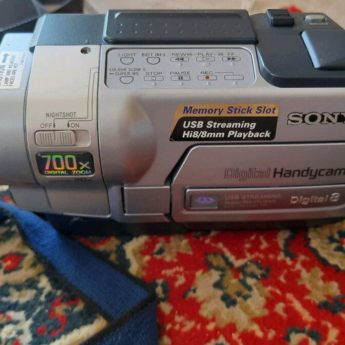 Sony Digital-8 Digital Video Camcorder DCR-TRV355E used, with charger and 2 straps