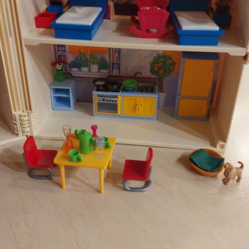 Playmobil Dollhouse modern dollhouse suitcase like new for ages 4-10