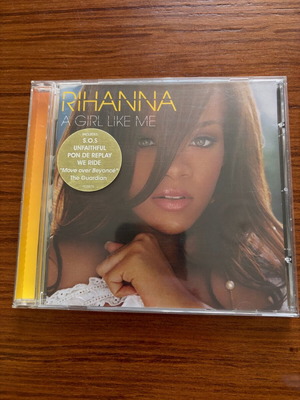 Rihanna A Girl Like Me CD used, pop