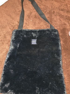 Oof Fur Bag crossbody like new