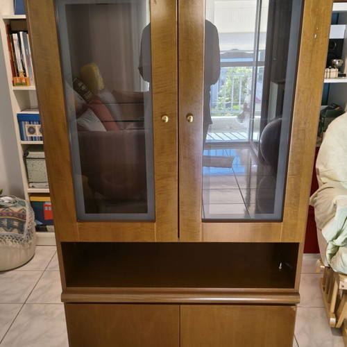 Showcase furniture like new