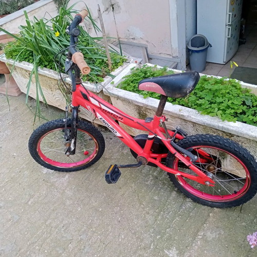 Armor Enduro 16" bicycle used, red, men's