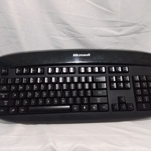 Microsoft Reclusa USB keyboard used with blue backlight and 2 USB ports
