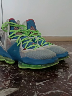 Παπούτσια αθλητικά σαν καινούργια, μέγεθος 44, πολύχρωμα