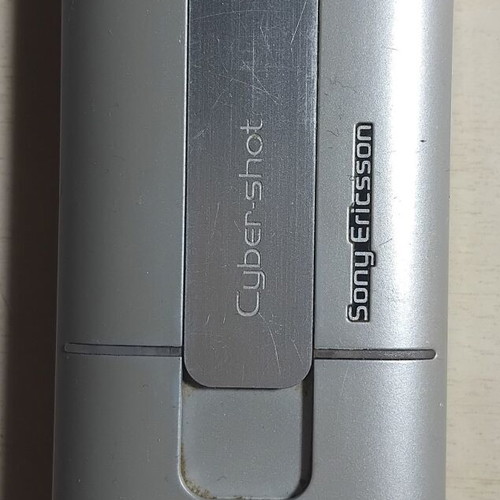 Sony Ericsson K770i μεταχειρισμένο με φορτιστή
