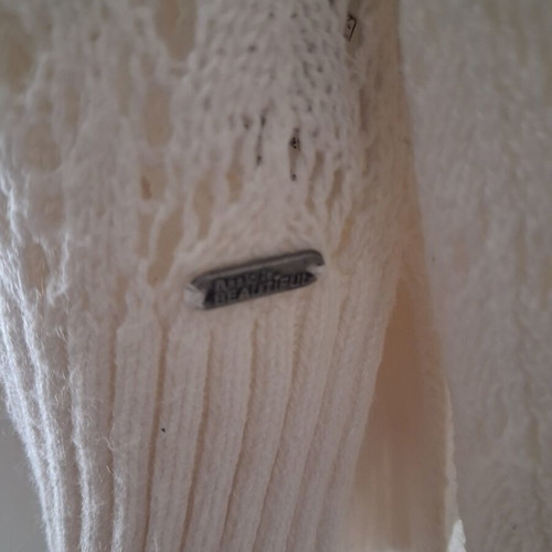 Fox white knitted sweater like new, size XS