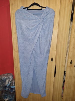 Shein skirt new, size M, turquoise color
