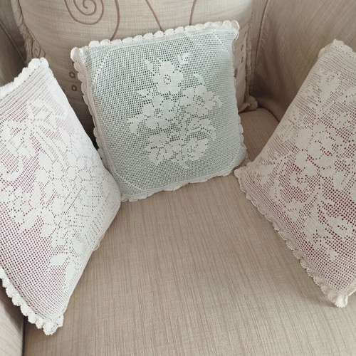 Vintage handmade crochet pillow set of 3 with filling, like new