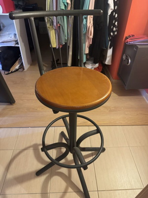 Stool like new, anthracite metal with wooden base, 360-degree swivel