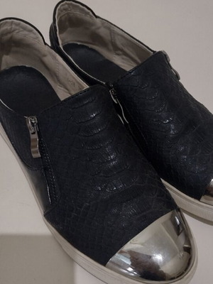 Slip-on sneakers size 39 like new, black with silver details