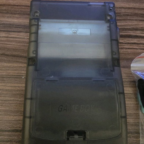 Gameboy Color shell new, complete with buttons and screws