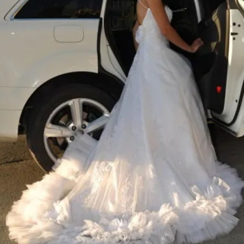 Wedding dress with Swarovski stones like new, white