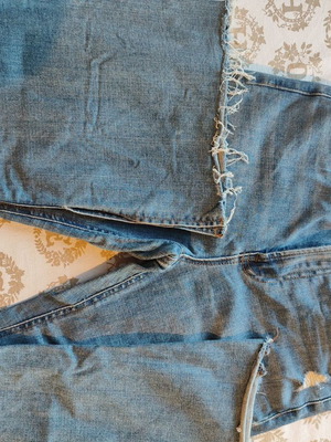 Stradivarius slim bell-bottom jeans like new, blue, size M