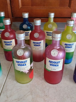 Absolut Vodka Andy Warhol collectible bottles, set of 12