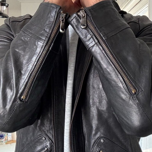 Motorcycle leather jacket size L-XL like new