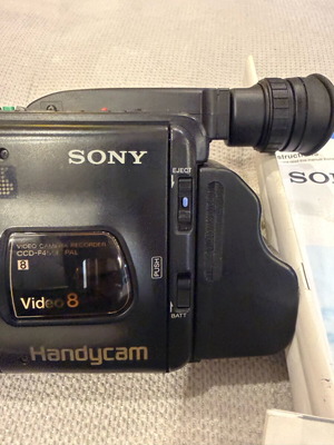 Sony Handycam CCD-F455E Video8 μεταχειρισμένη vintage αναλογική βιντεοκάμερα
