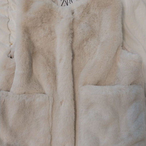 Zara sleeveless fur jacket new, beige, for girls 6-7 years