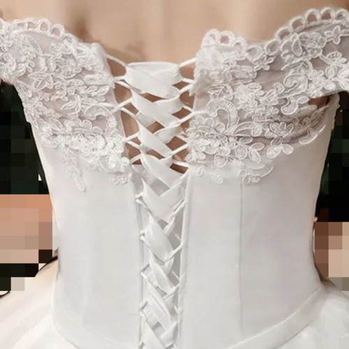 Wedding dress A-line with lace and long tulle train like new, white