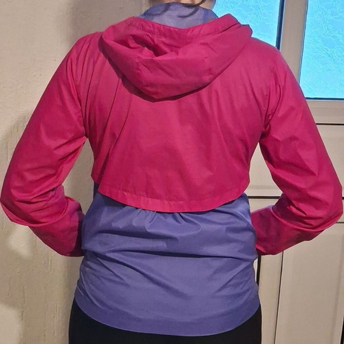 Columbia windbreaker jacket like new, size XS, pink-purple