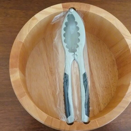Ernesto nutcracker and bowl set new, wooden